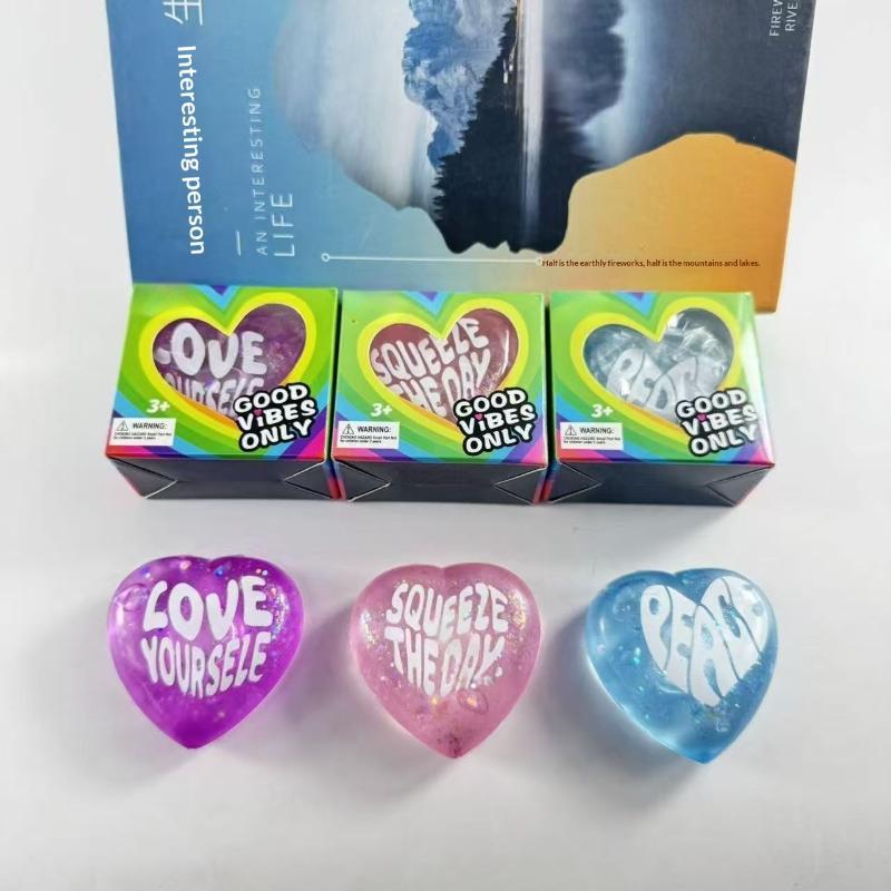 【M】Glitter Heart Shaped Squeez - Kids Toys Quotes ulasan dan harga
